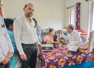 अभिजीत पाटील यांच्या वाढदिवसानिमित्त खर्डी येथे रक्तदान शिबिर संपन्न