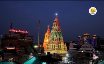 *चैत्री एकादशीनिमित्त श्री विठ्ठल रुक्मिणी मंदिर व परिसरात आकर्षक विद्युत रोषणाई*