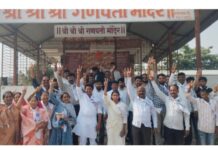 *अपक्ष उमेदवार विक्रांत सज्जन आसबे यांचा प्रभाग 12 मध्ये होम टू होम प्रचार*